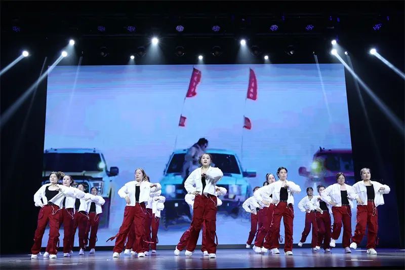 跳舞第七张.jpg